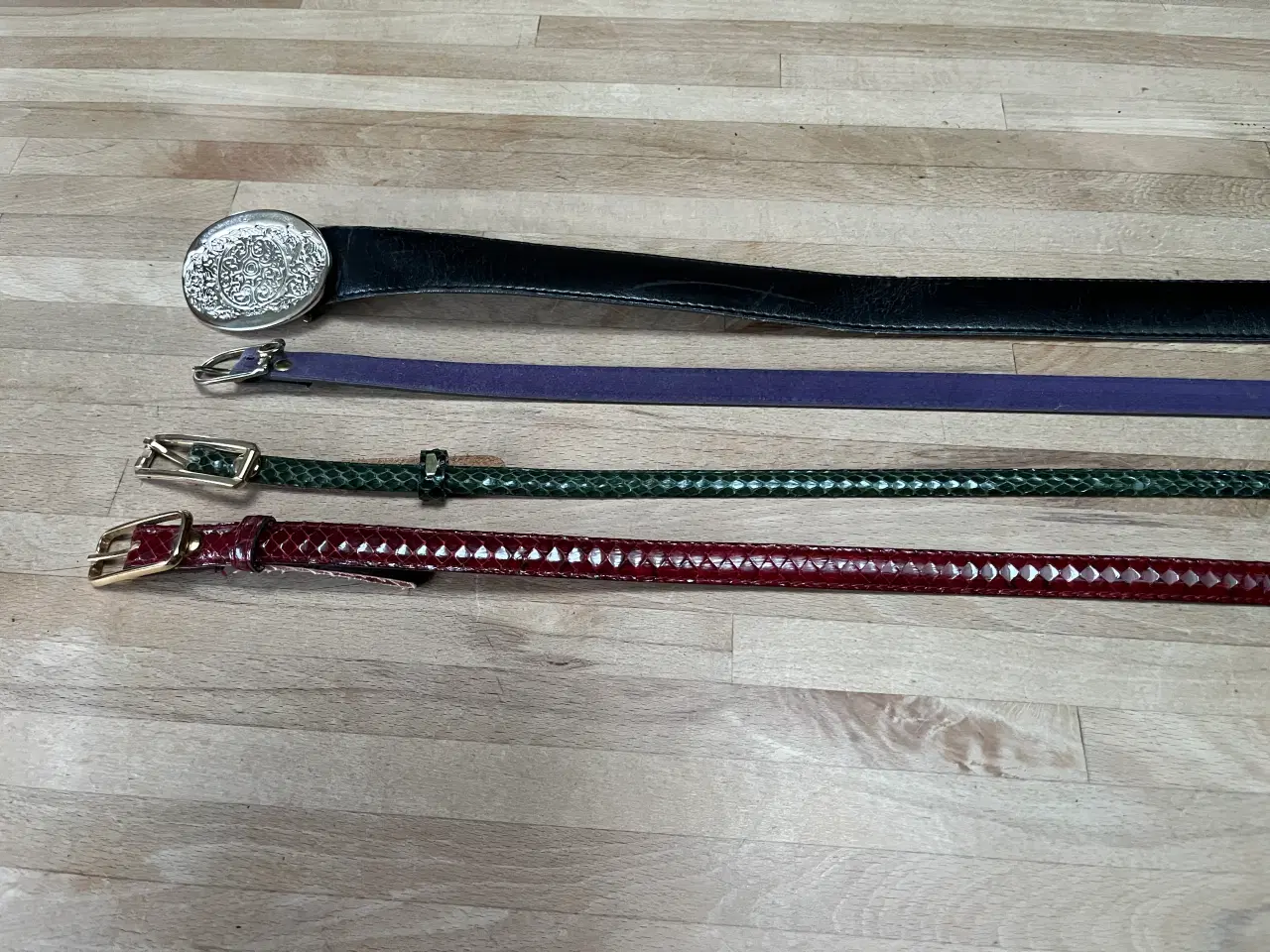 Billede 1 - Bælter, Slange/krokodille/ruskind/skind/læder mm