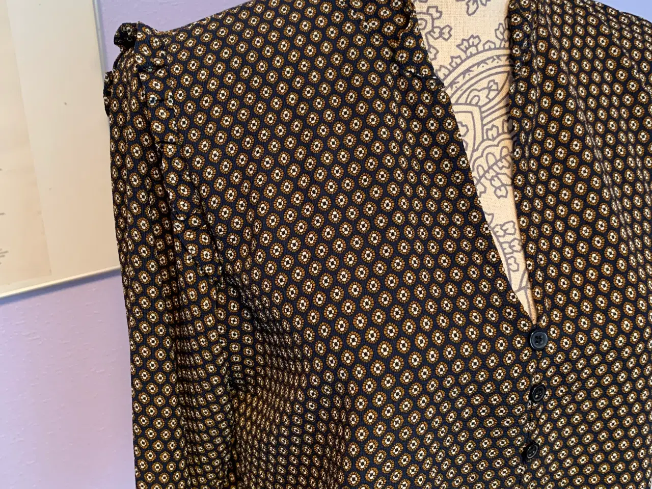Billede 2 - Ukendt - bluse