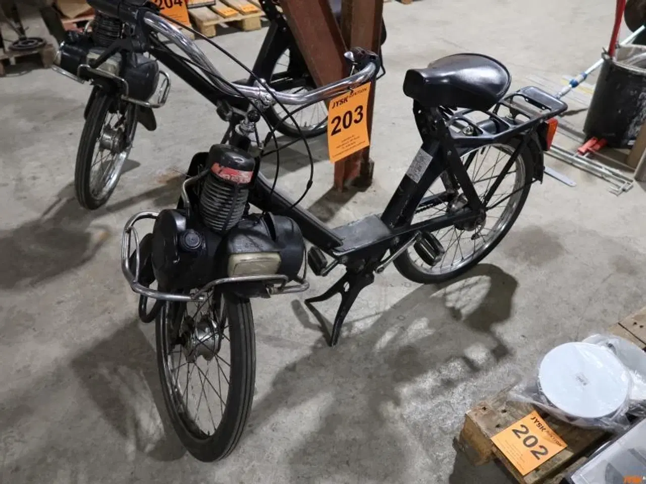 Billede 1 - KNALLERT.