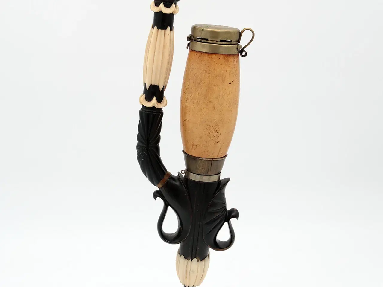 Billede 5 - Antik Alpepibe med mærskumshoved, horn og ben