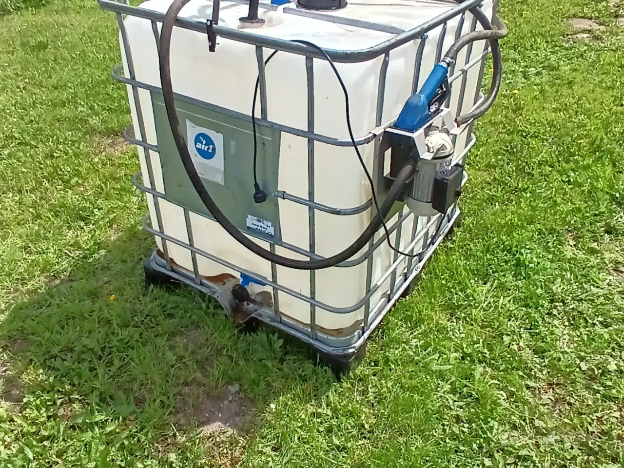 Billede 1 - Palletank med pumpe