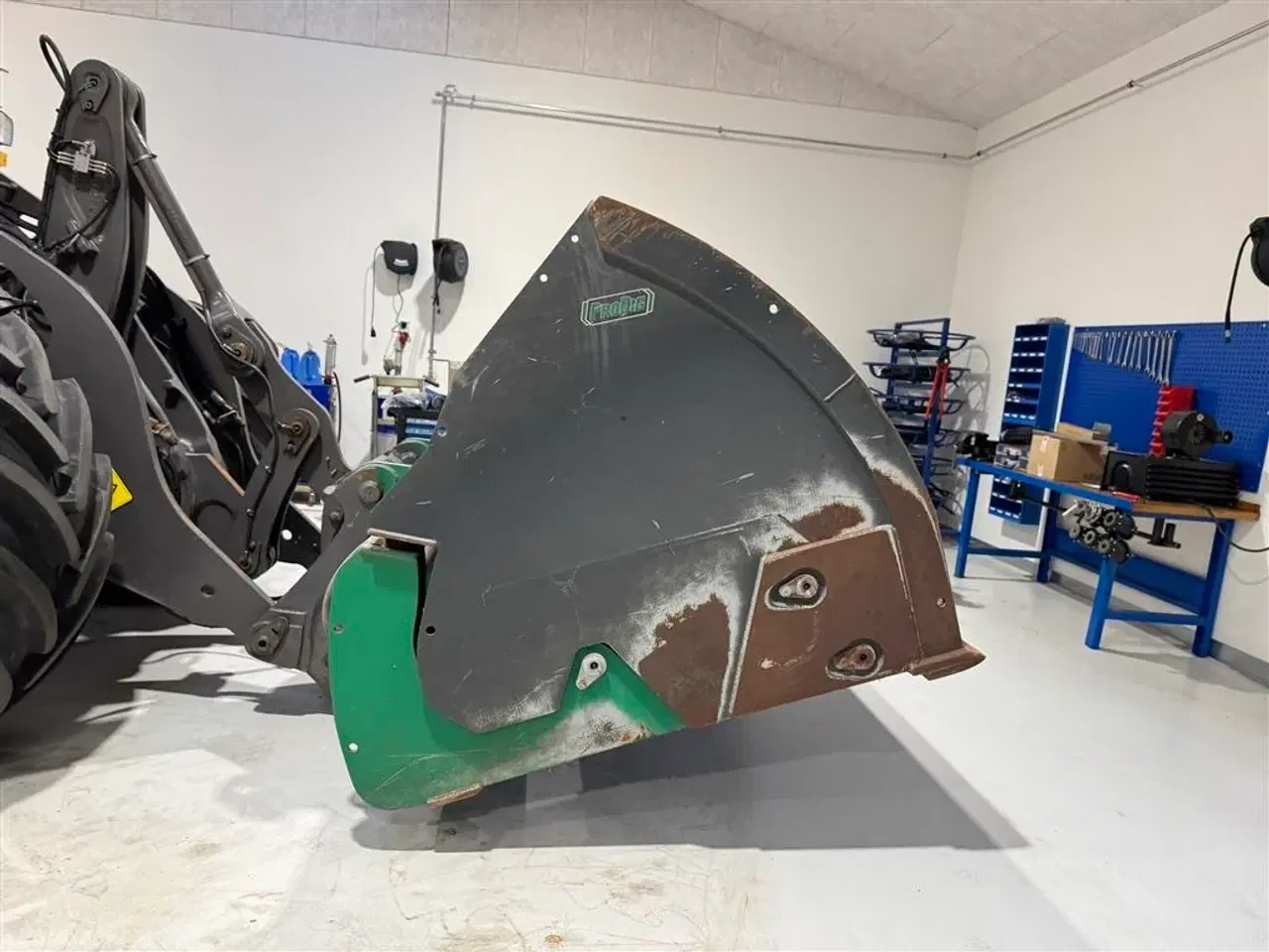 Billede 3 - Volvo HØJTIPSKOVL PRODIG HTB 4KBM / 300CM!