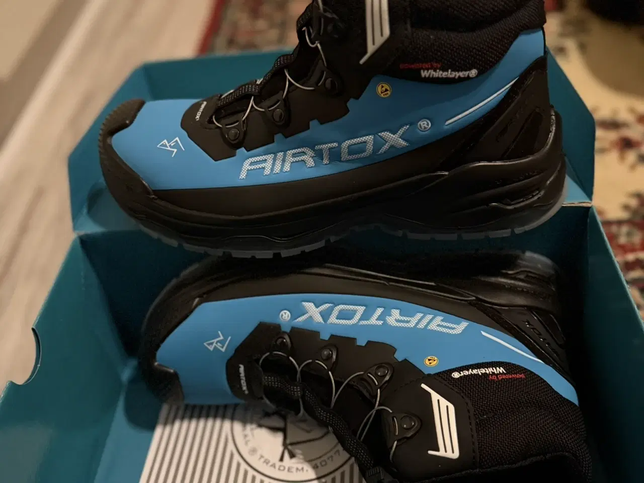 Billede 2 - Lidt blandet Nye Airtox støvler, arbejdsvest mm.