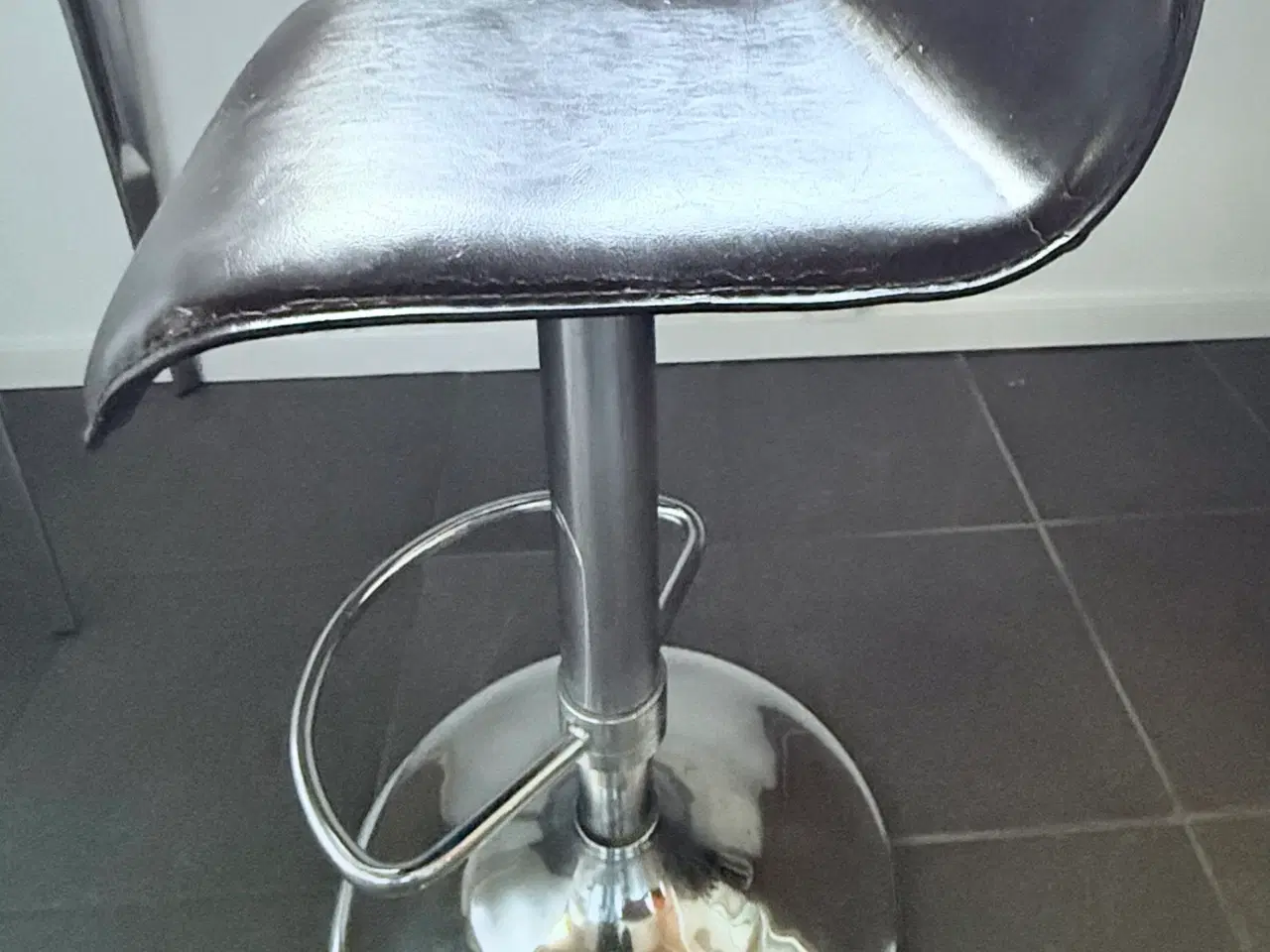 Billede 2 - Barstol med patina