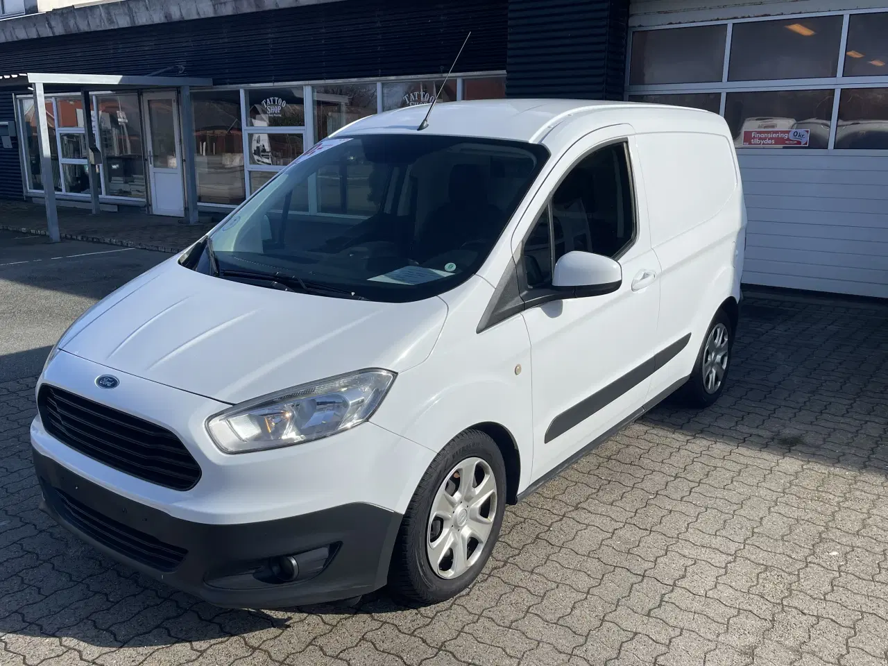 Billede 2 - Ford transit Courier som ny 