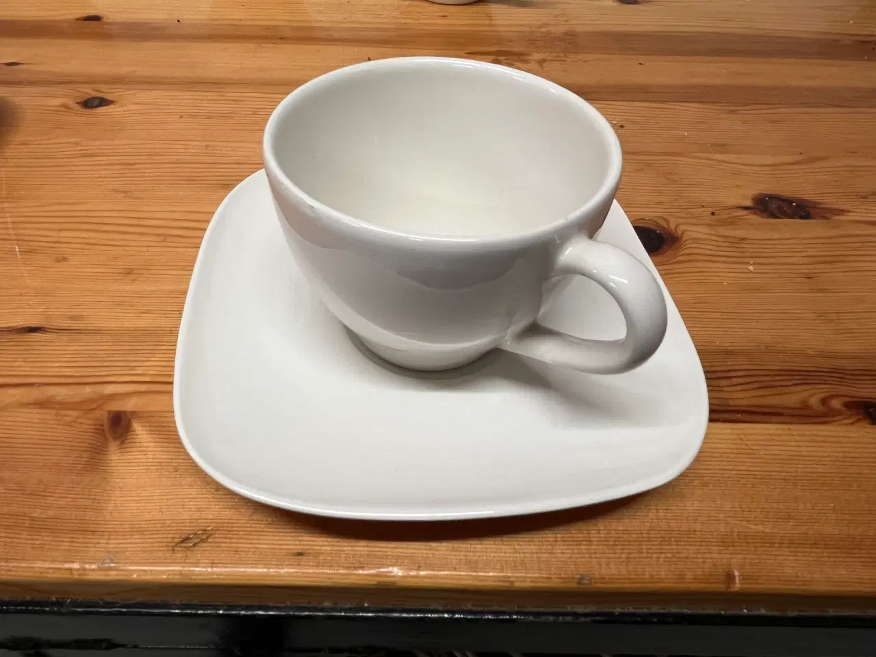 Billede 3 - 8 stk kaffekopper med underkopper