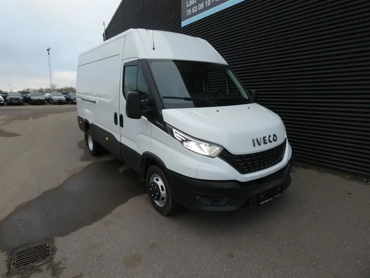 Billede 2 - Iveco Daily 35C18 12m3 3,0 D Hi-Matic 180HK Van 8g Aut.