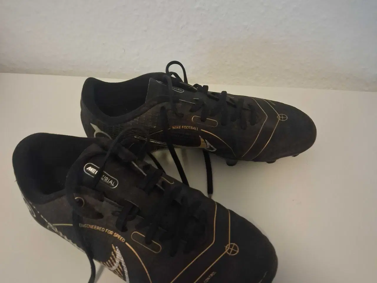 Billede 2 - 35, Nike fodboldstøvler (22cm)