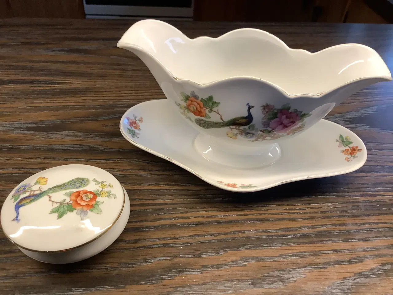 Billede 1 - Sovseskål og lille skål med låg