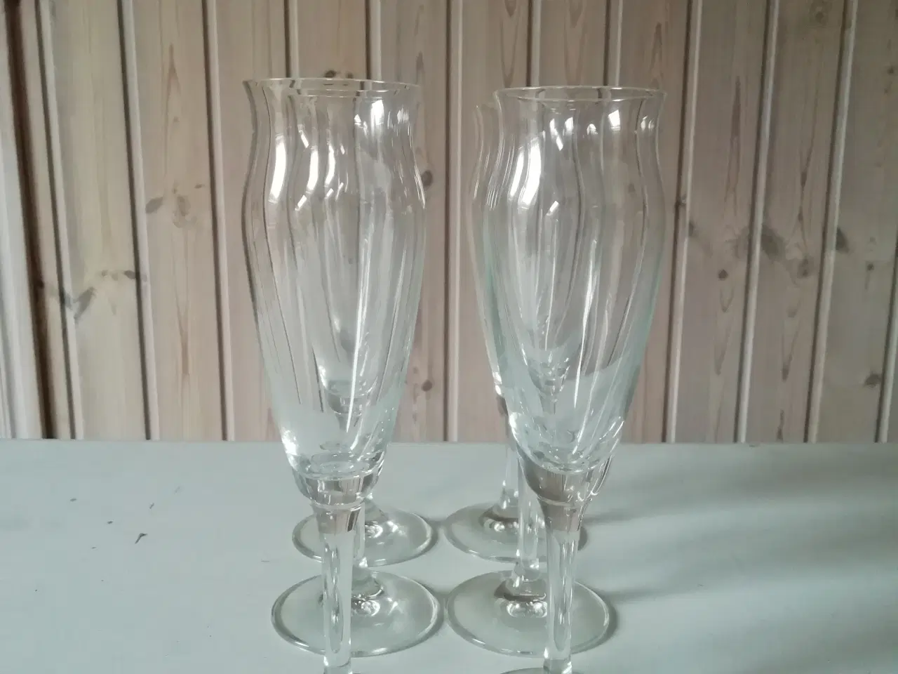 Billede 8 - 24 krystalglas Bourgognestellet