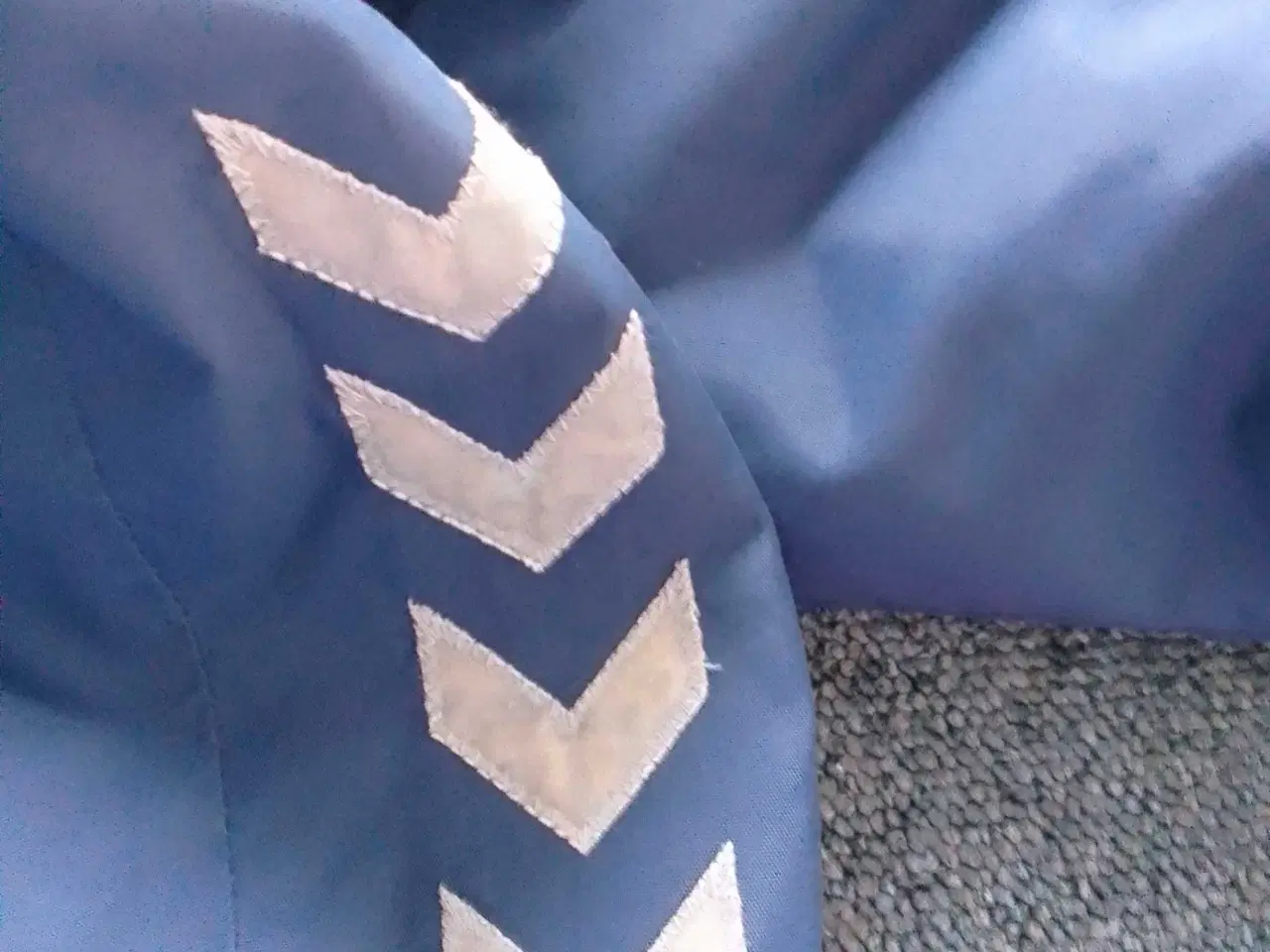 Billede 10 - Flyverdragt str 116 , hummel 