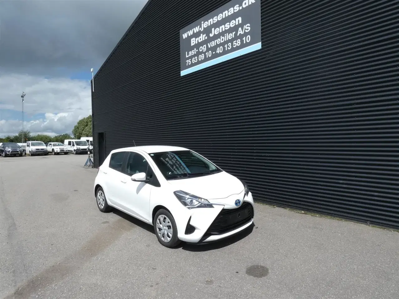 Billede 1 - Toyota Yaris 1,5 Hybrid H2 E-CVT 100HK 5d Trinl. Gear