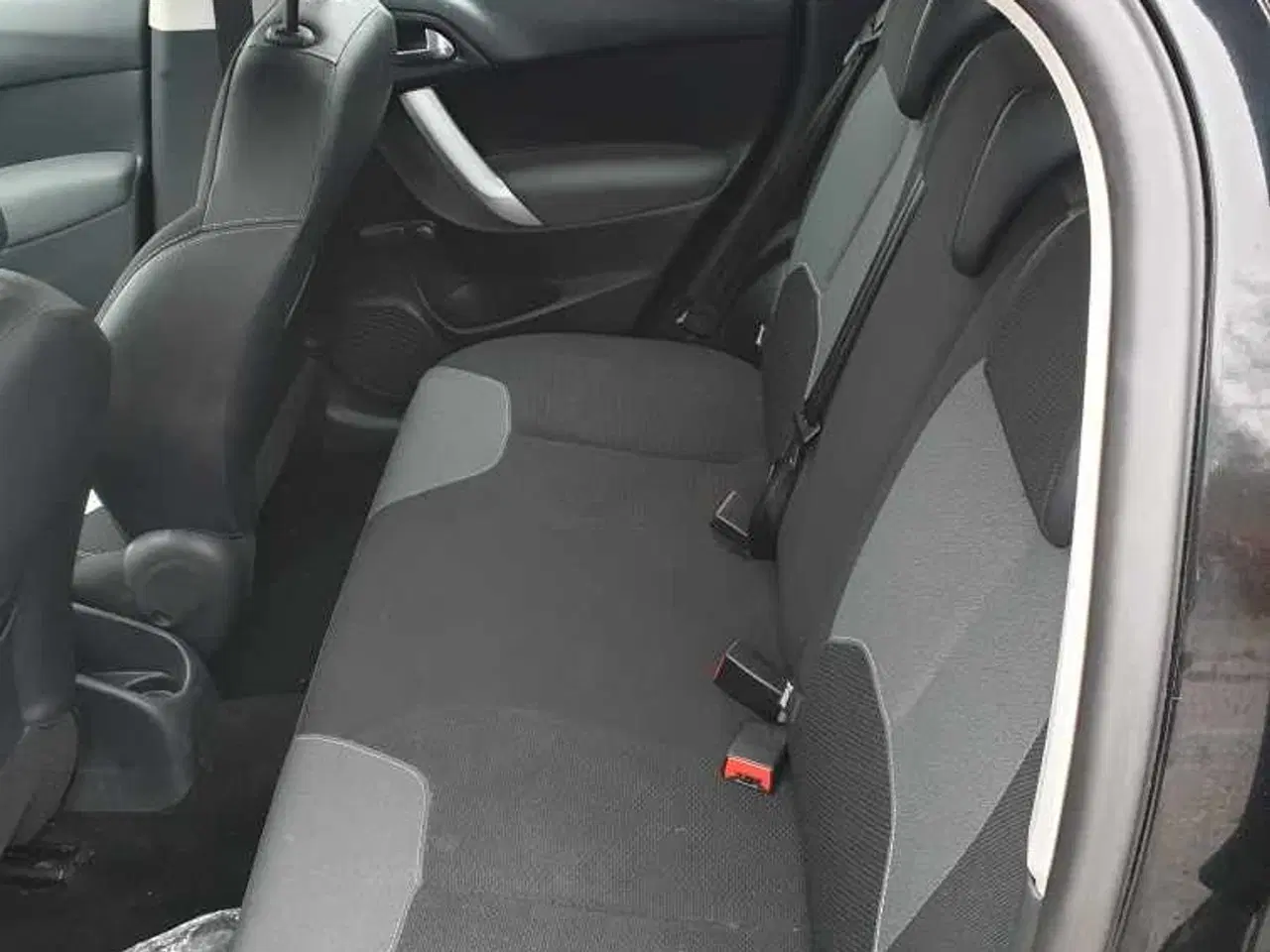 Billede 11 - Ny syn Citroën C3 2013 Årligt afgift kun 920 kr.