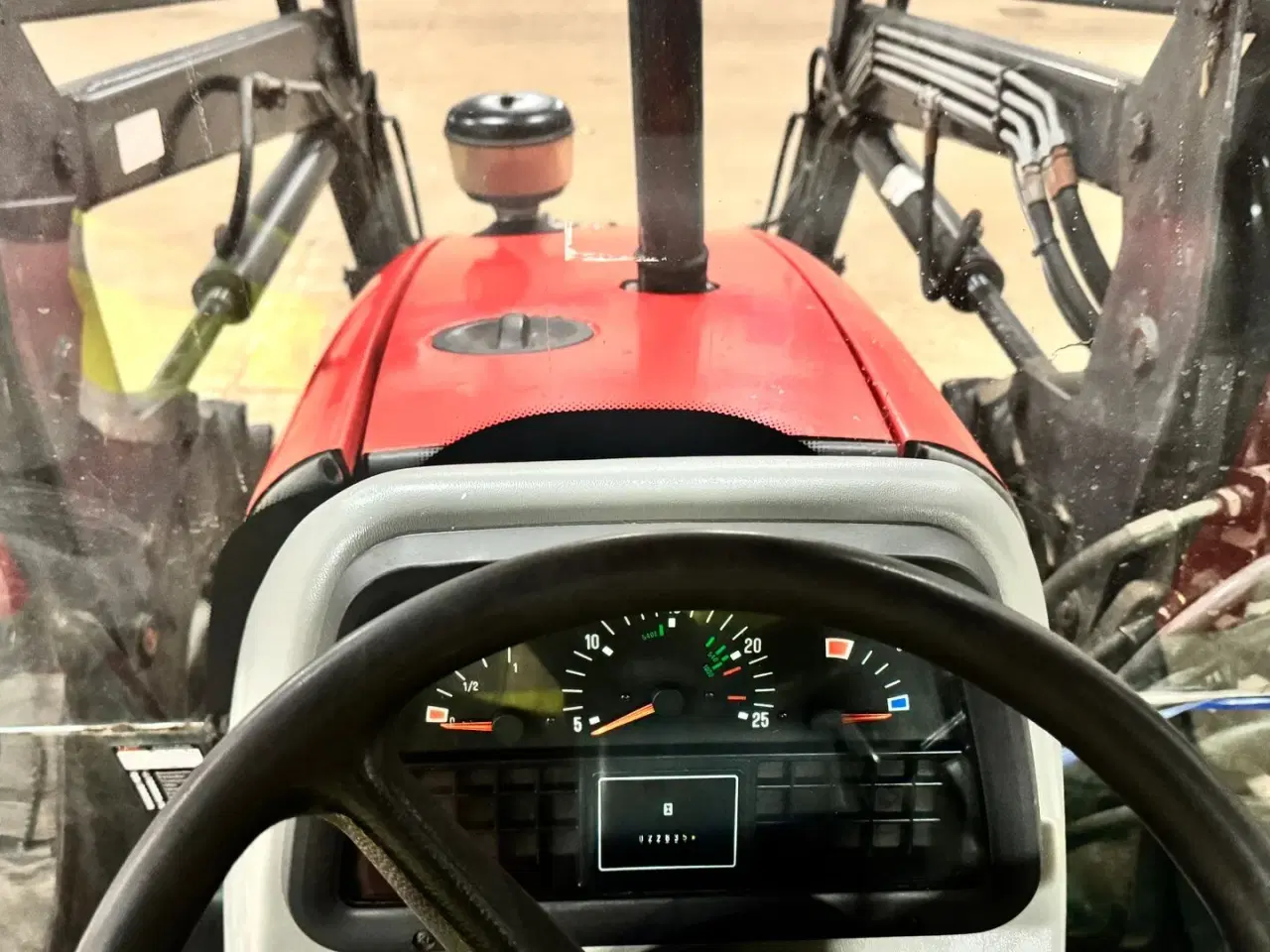 Billede 15 - Massey Ferguson 4225 Med læsser