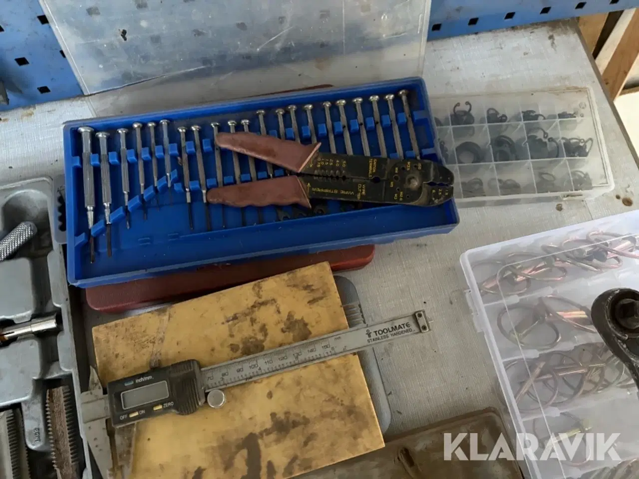 Billede 8 - Værkstedsbord & tavle inkl værktøj