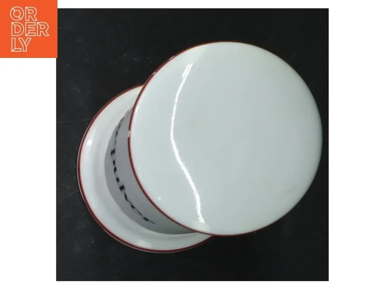 Billede 4 - Bing & Grøndahl porcelænsdåse med låg til bagepulver fra B&G (str. 11 cm)