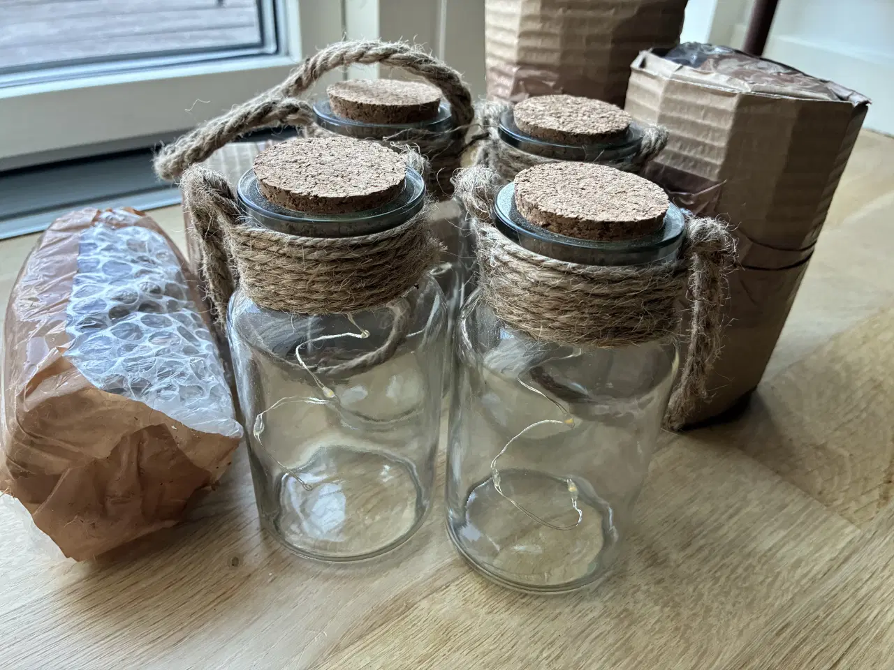 Billede 3 - Hyggelige glas med LED-lys sælges samlet