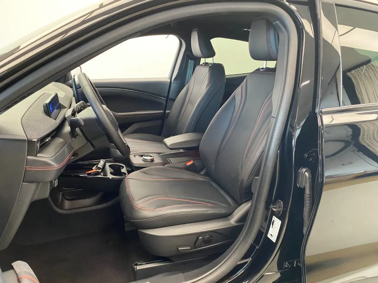 Billede 8 - Ford Mustang Mach-E 98 Premium Extended Range