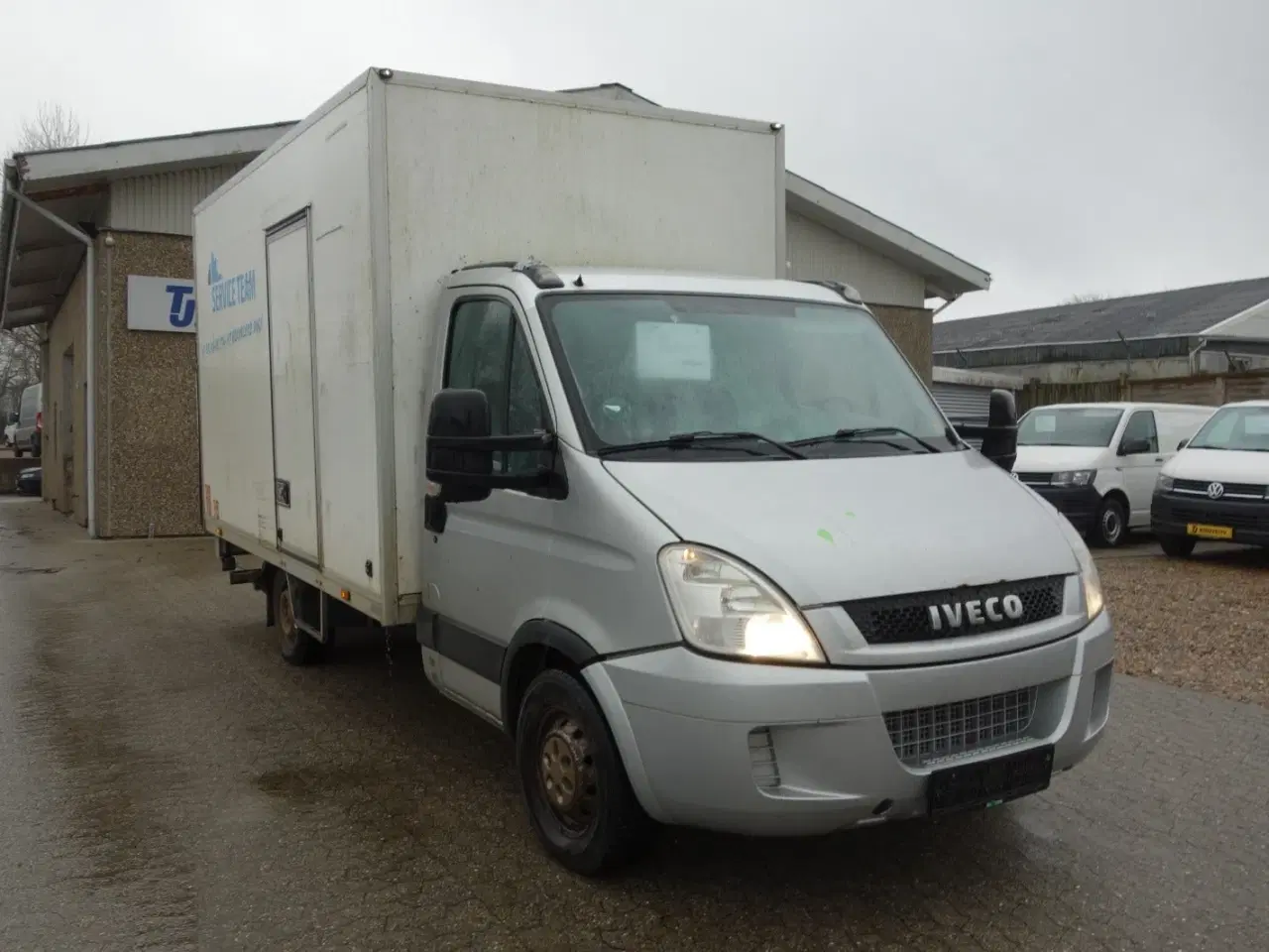 Billede 1 - Iveco Daily 3,0 35S17 Alukasse m/lift