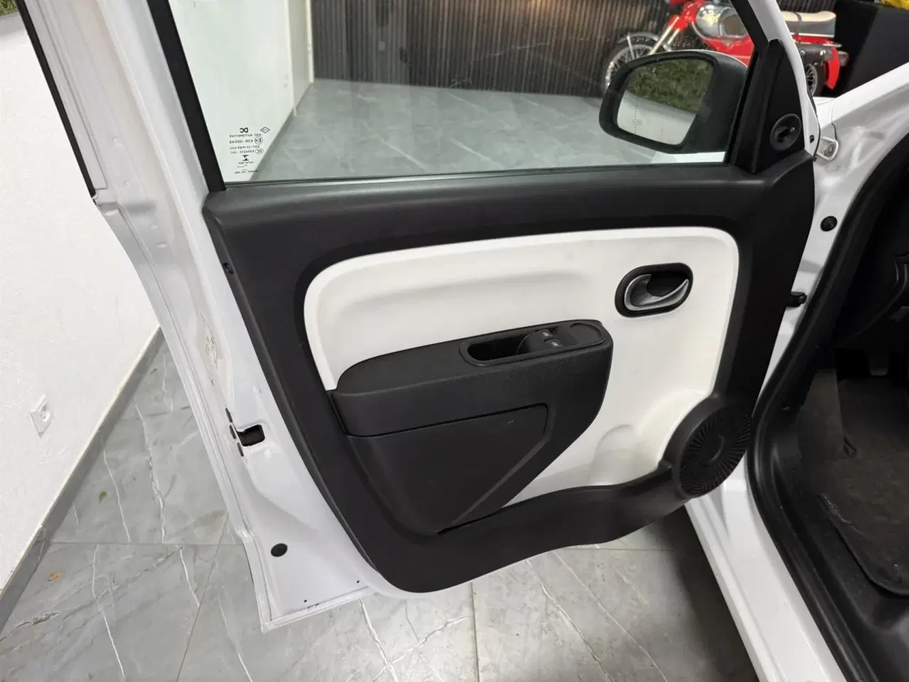 Billede 23 - Renault Twingo 1,0 Sce Expression start/stop 70HK 5d