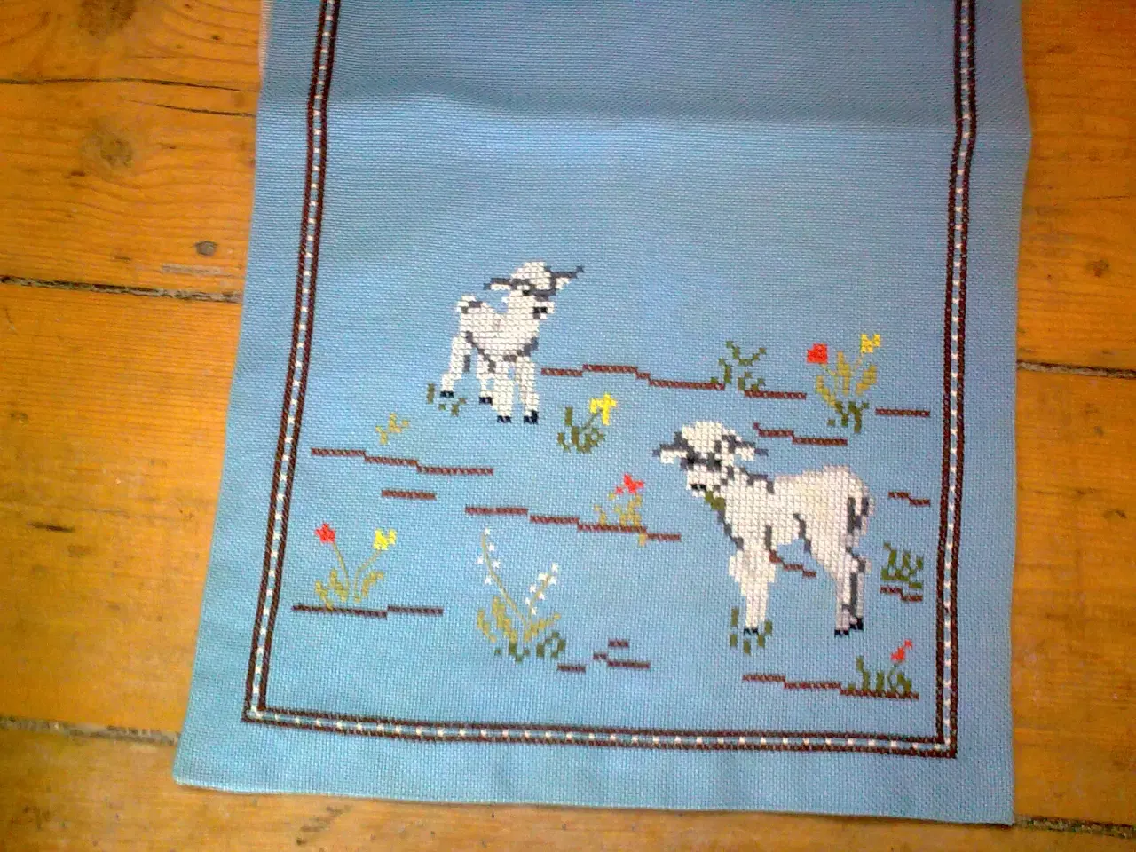 Billede 7 - Påskelilje underskål asiet 2 stk. gamle samlet