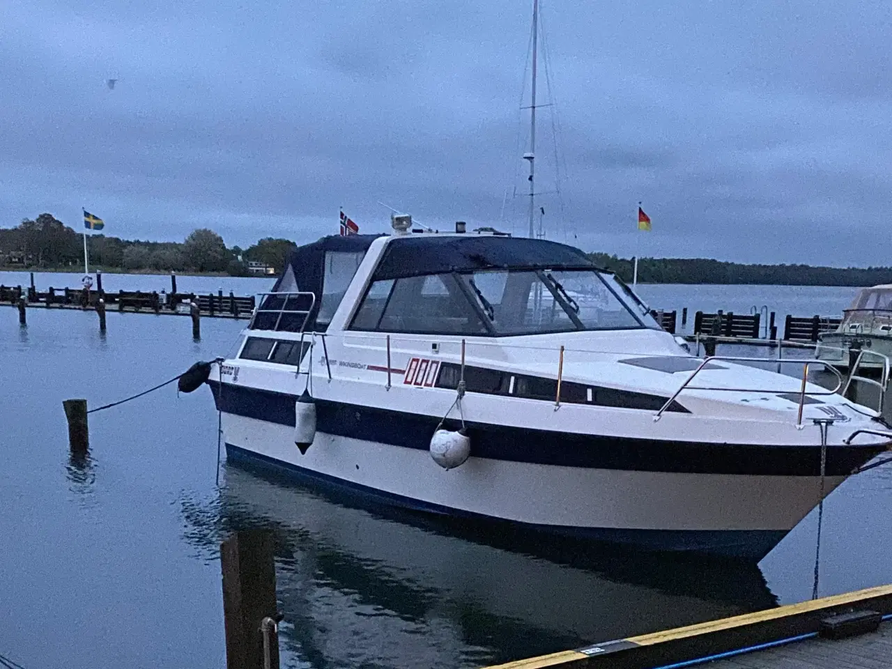 Billede 2 - Fjord 880 29 fod motorbåd