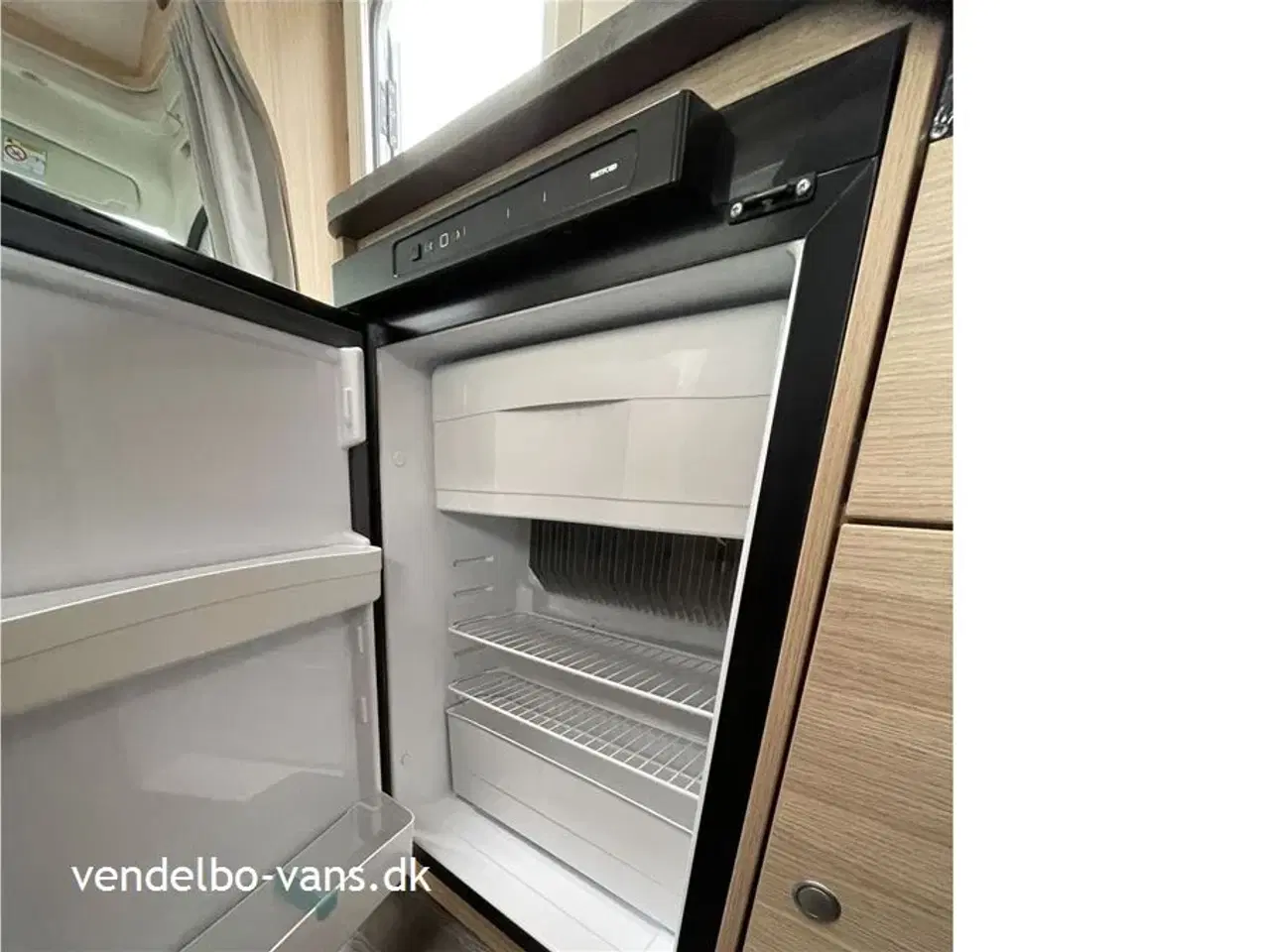 Billede 6 - 2020 - SunLight VAN V66   Enkeltsenge over garagen - kun 6,6 m lang