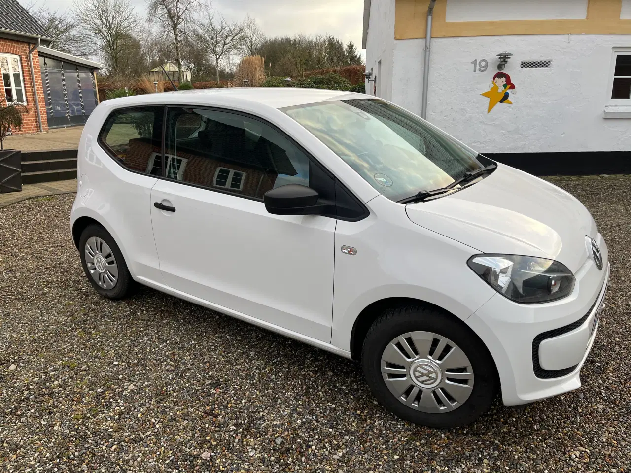 Billede 1 - VW UP sælges