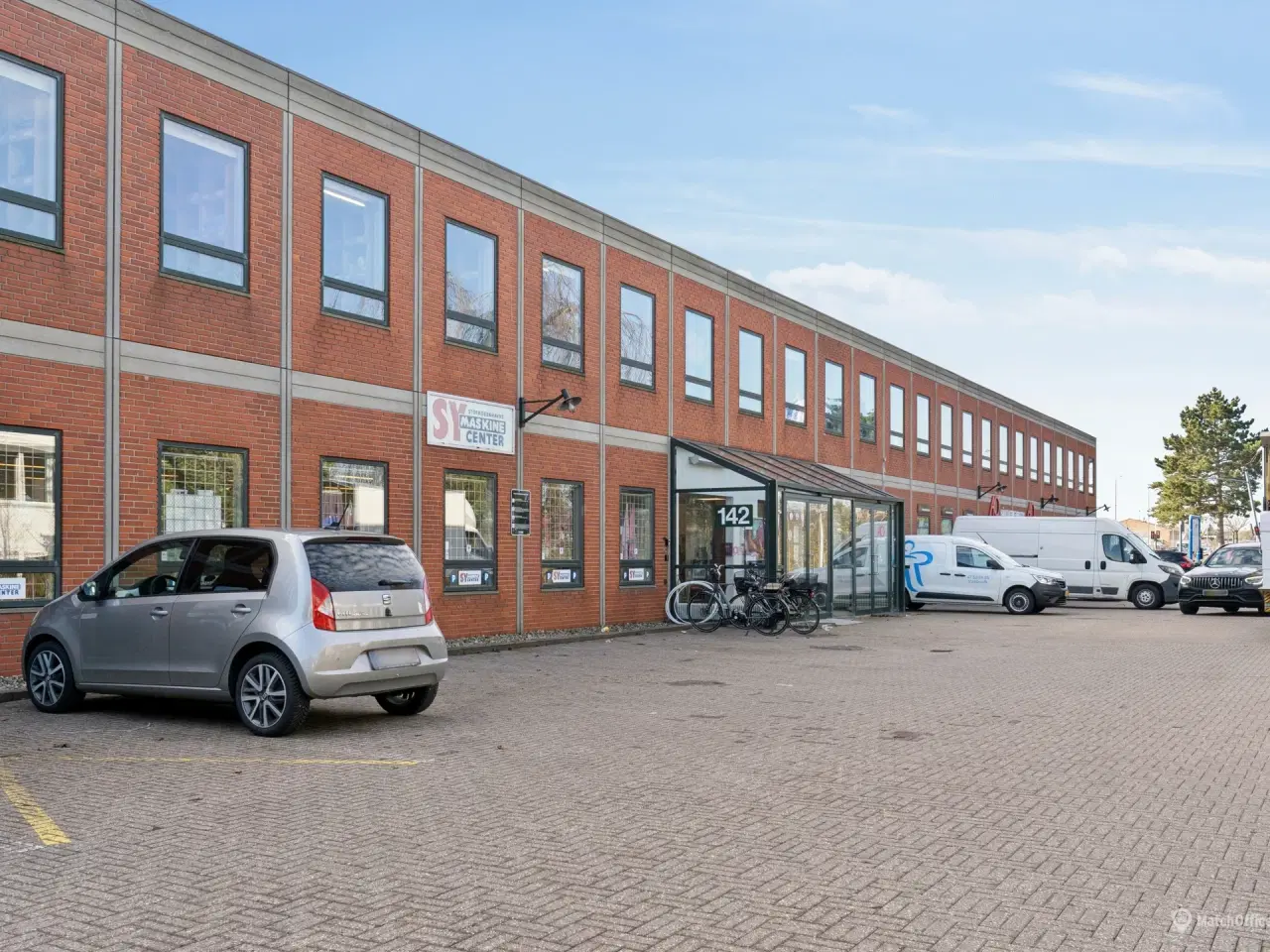 Billede 7 - Kontor i velfungerende erhvervsområde