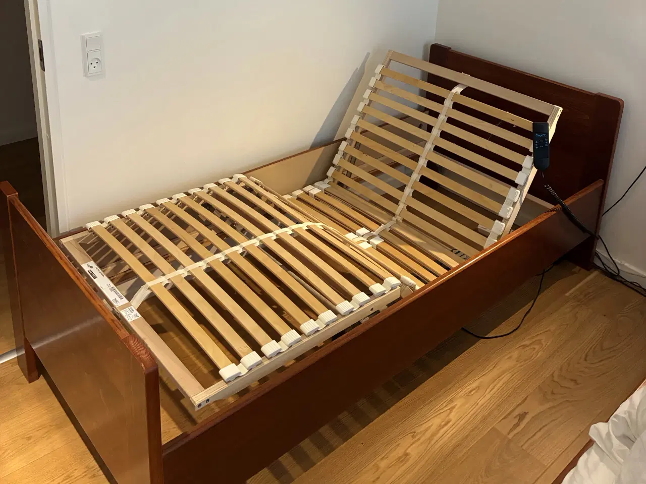 Billede 3 - Pæn Elevationsseng