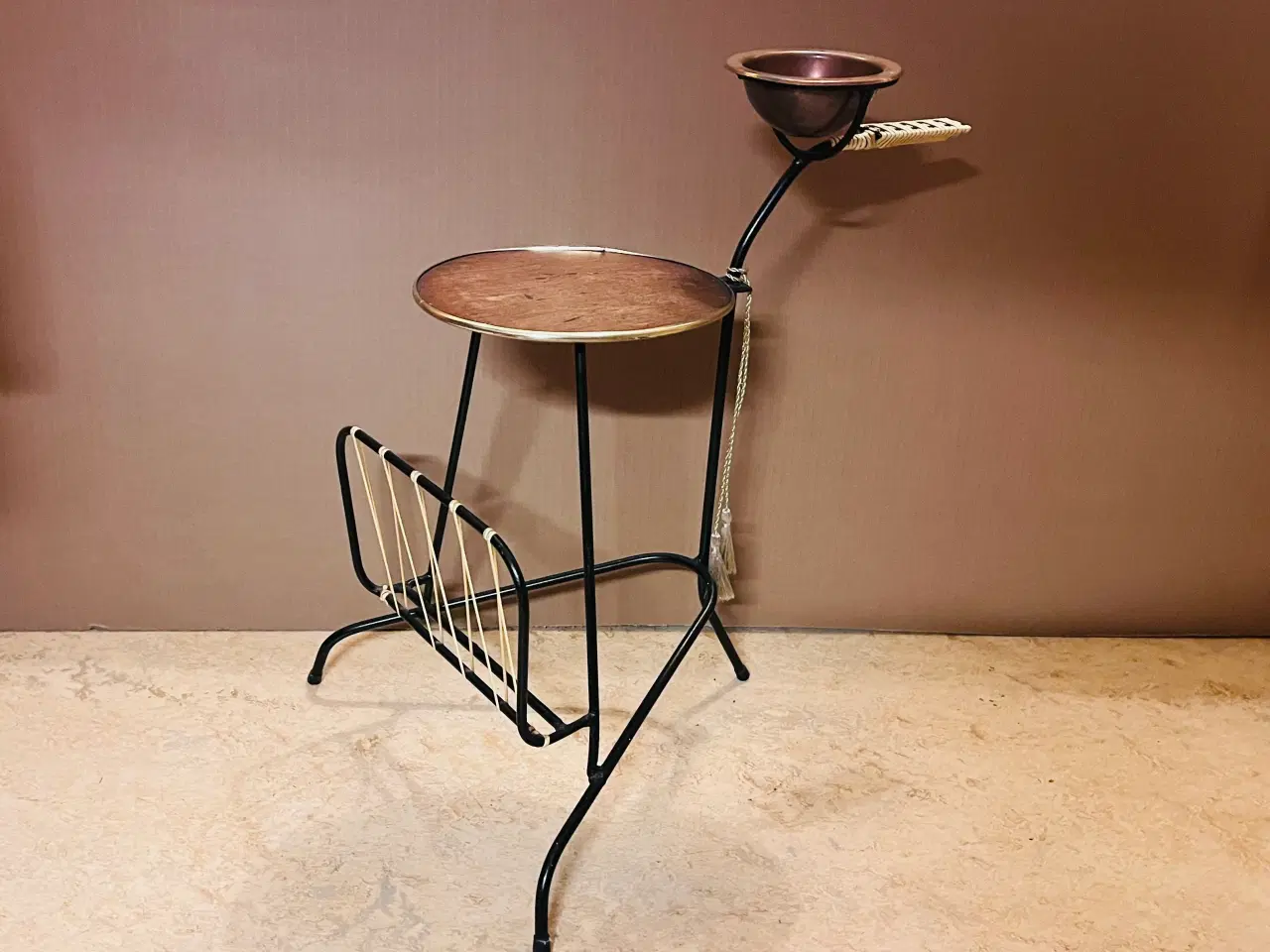 Billede 2 - Magasinholder-ryge blomsterbord.