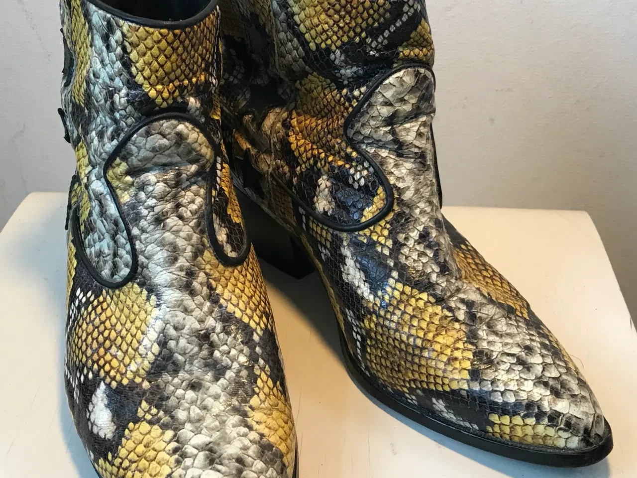 Billede 1 - Custommade, støvletter, str 39