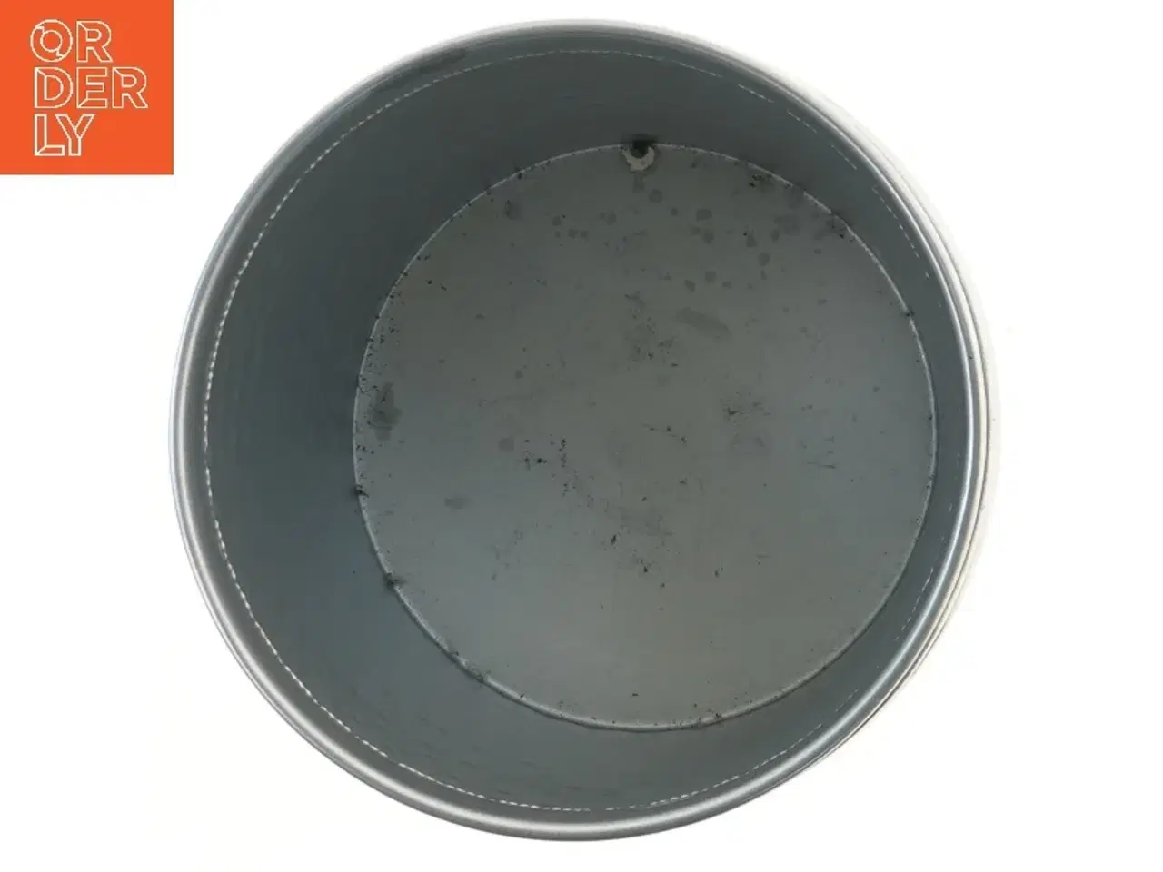 Billede 2 - Metal urtepotter sæt (str. 3 stk Ø 18 cm længde 15,5 cm)