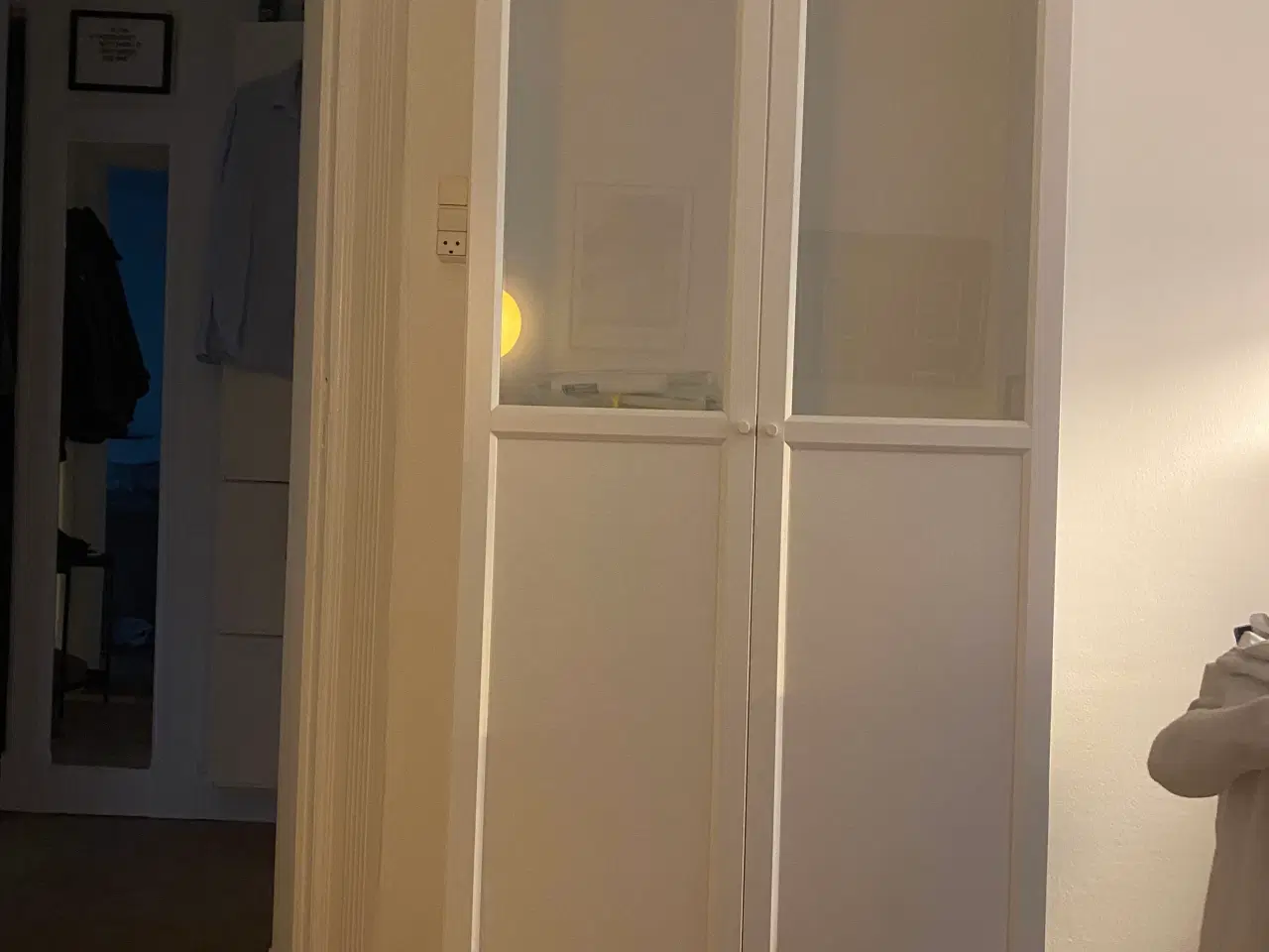 Billede 3 - IKEA Vitrineskab 80x30x202 cm Hvid