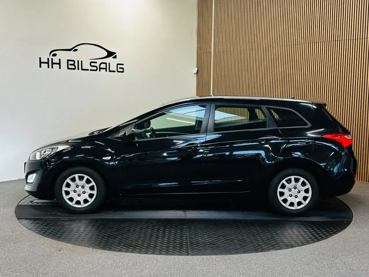 Billede 8 - Hyundai i30 1,6 GDi XTR CW Eco