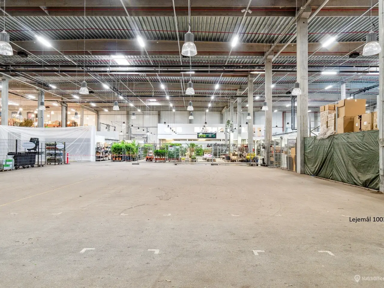 Billede 10 - Logistiklejemål med porte og ramper og en loftshøjde op til 10 meter