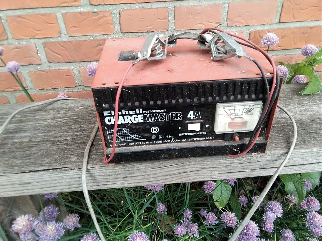 Billede 2 - Booster og lader 100,- kr PR STK 