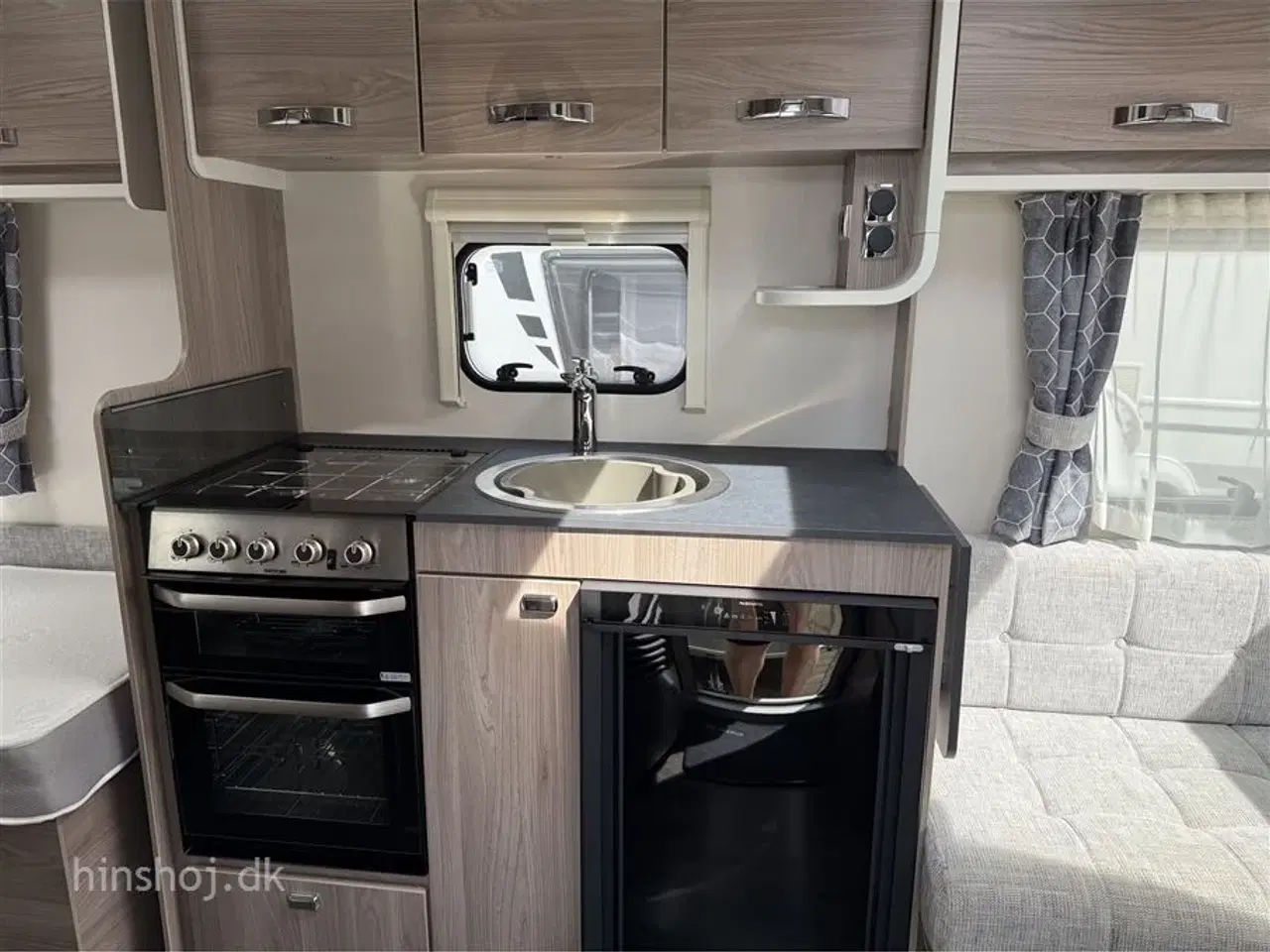 Billede 4 - 2023 - Sprite Mondial 490 SE   Næsten helt ny rejsevogn med enkelsenge fra Hinshøj Caravan A/S