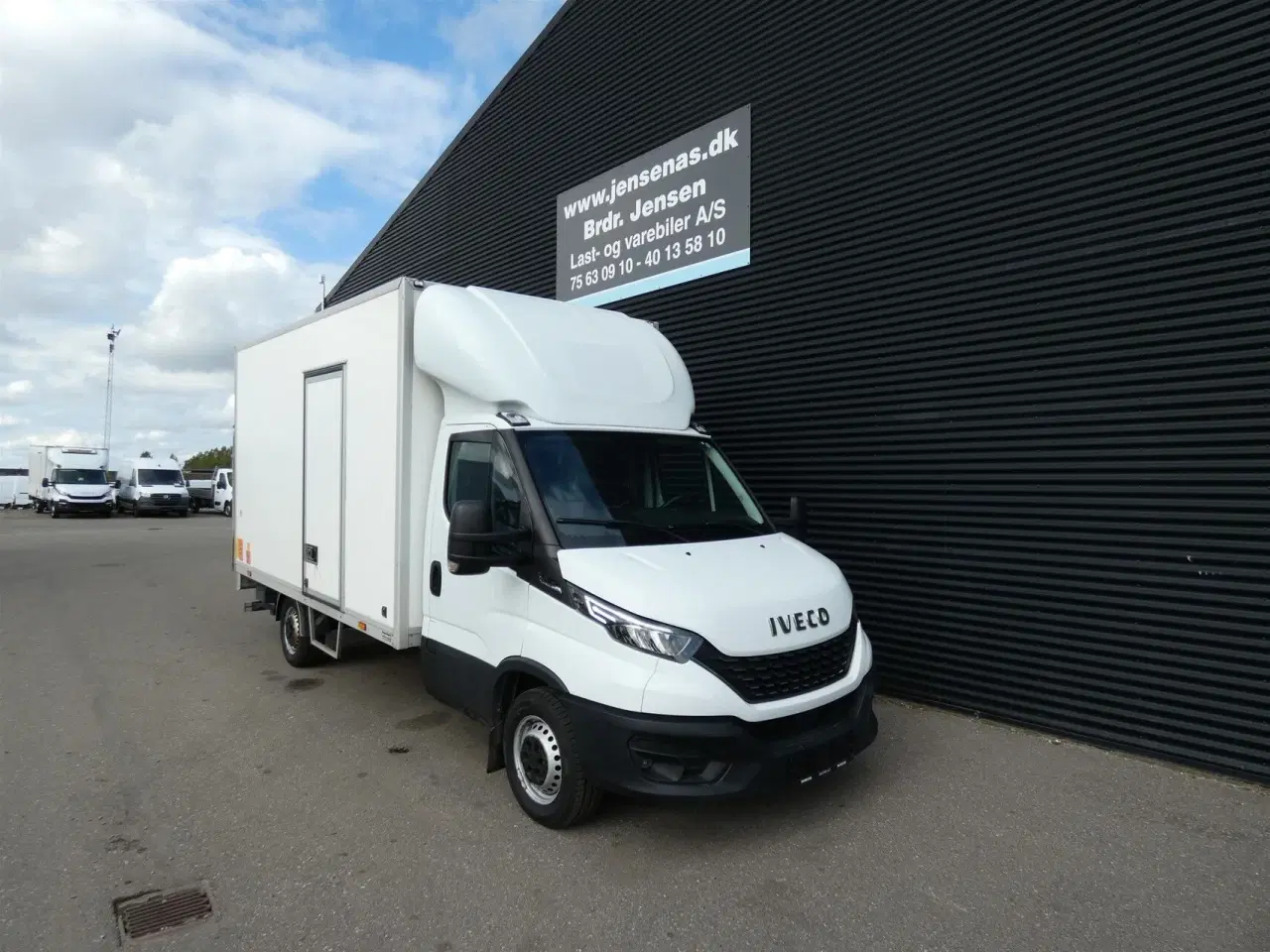 Billede 2 - Iveco Daily 35S16 4100mm 2,3 D m/Alukasse med lift Hi-Matic 156HK Ladv./Chas. 8g Aut.