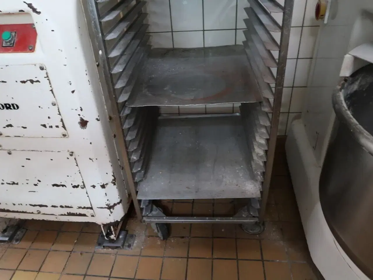 Billede 3 - Stikvogn med indhold