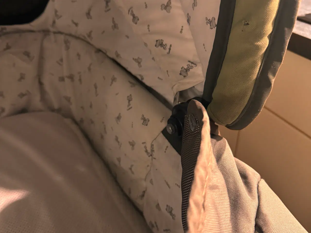 Billede 10 - Emmaljunga barnevogn til salg – ældre model men st