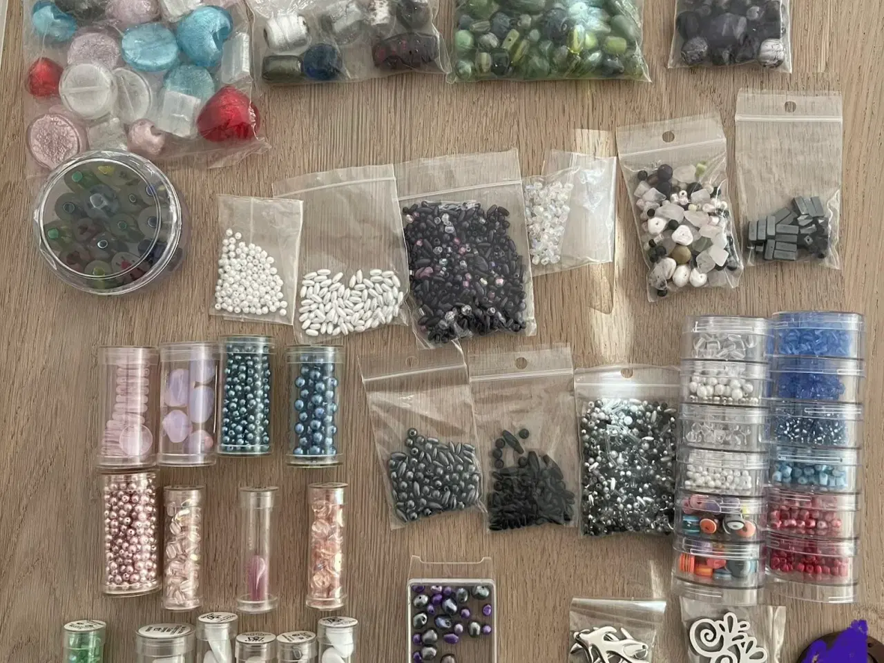 Billede 3 - Perler, tilbehør og bøger til smykkefremstilling