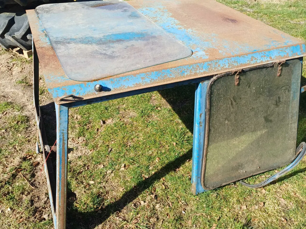 Billede 10 - Traktor med frontlæsser 