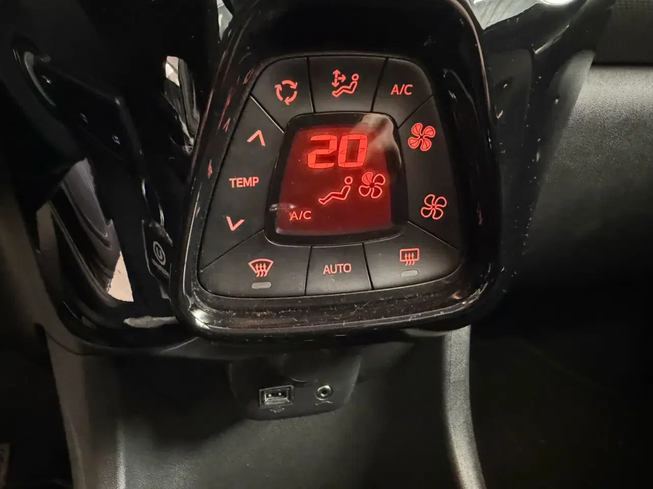 Billede 19 - Peugeot 108 1,0 e-Vti Allure+ 72HK 5d