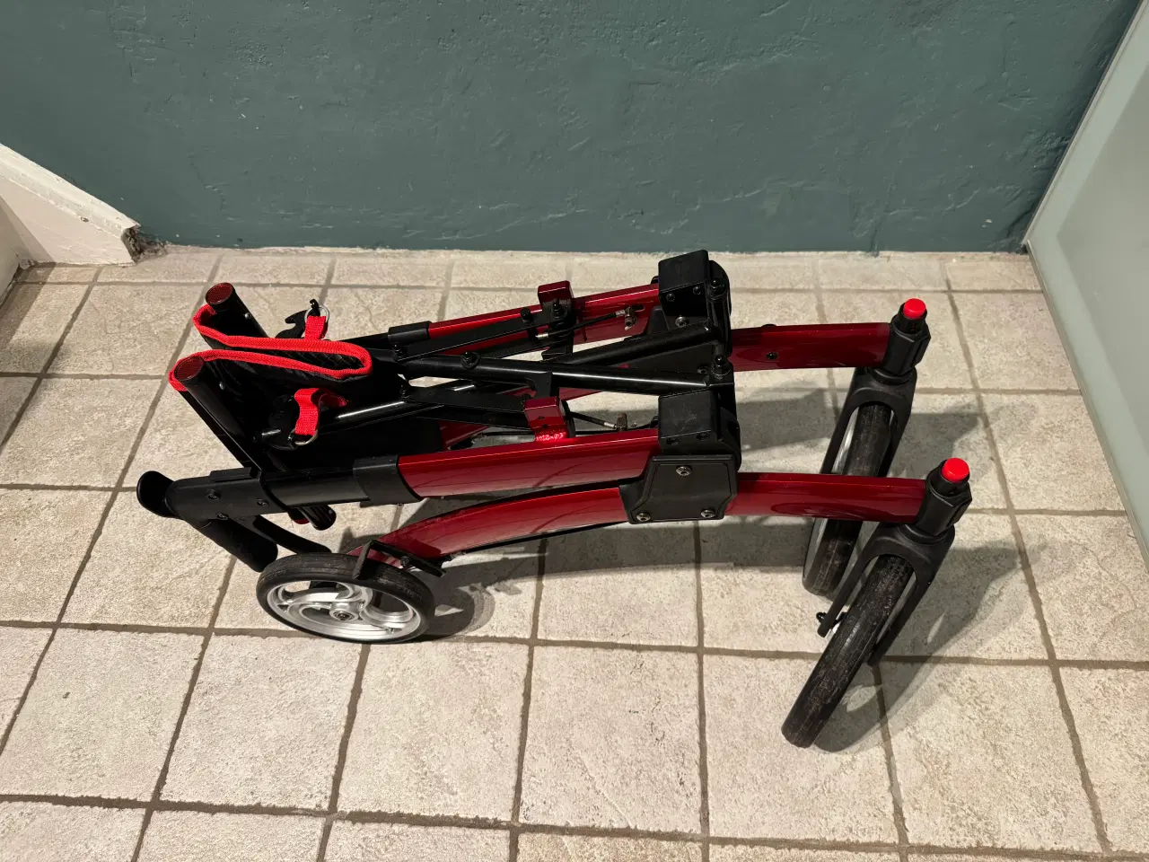 Billede 3 - Sælger Marseilles letvægtsrollator – varenr. HN 19