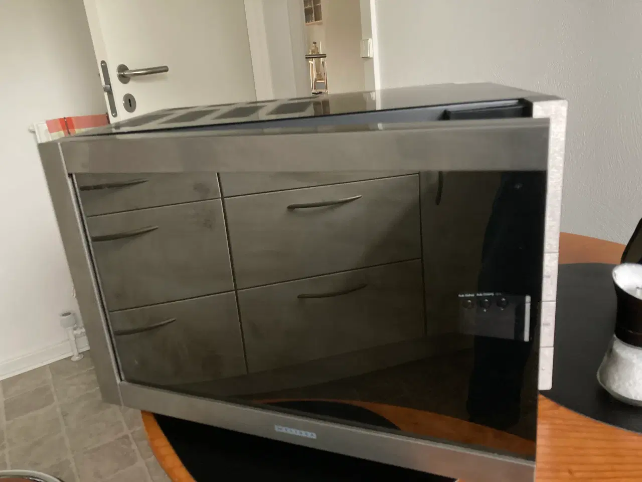 Billede 1 - Mikrobølgeovn med grill