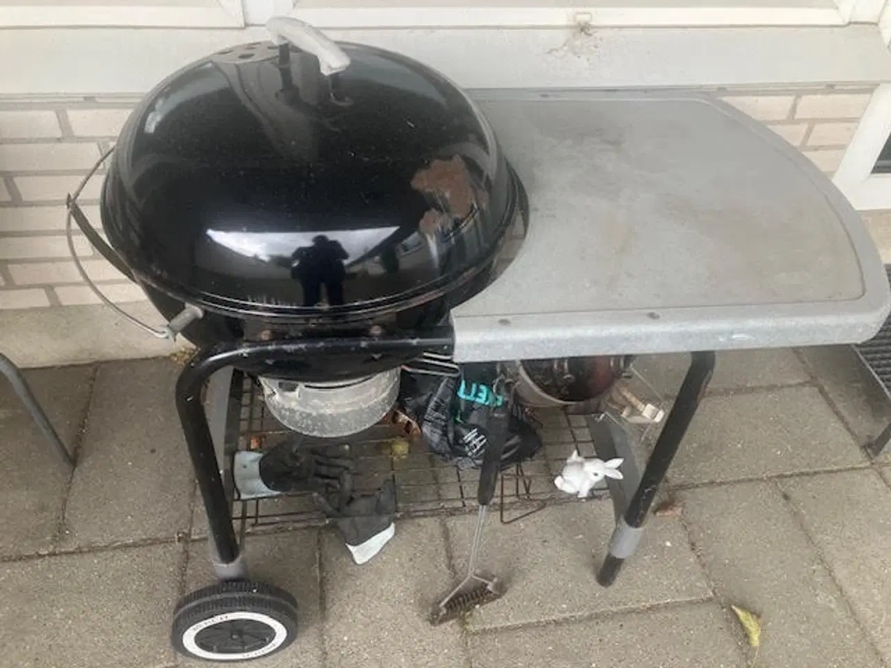 Billede 1 - Webergrill m/sidebord. 