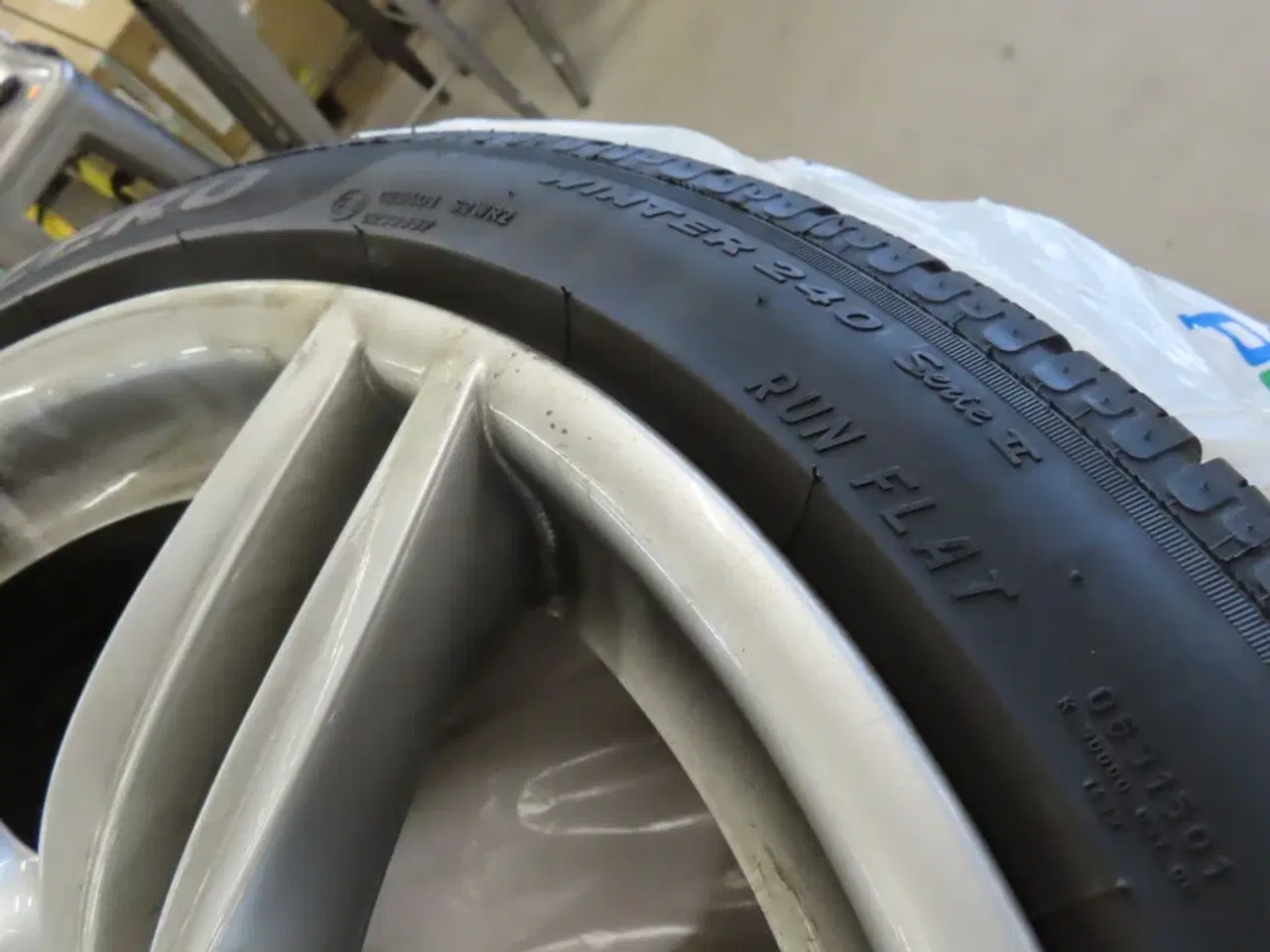 Billede 7 - BMW fælge med PIRELLI vinterdæk til BMW M5
