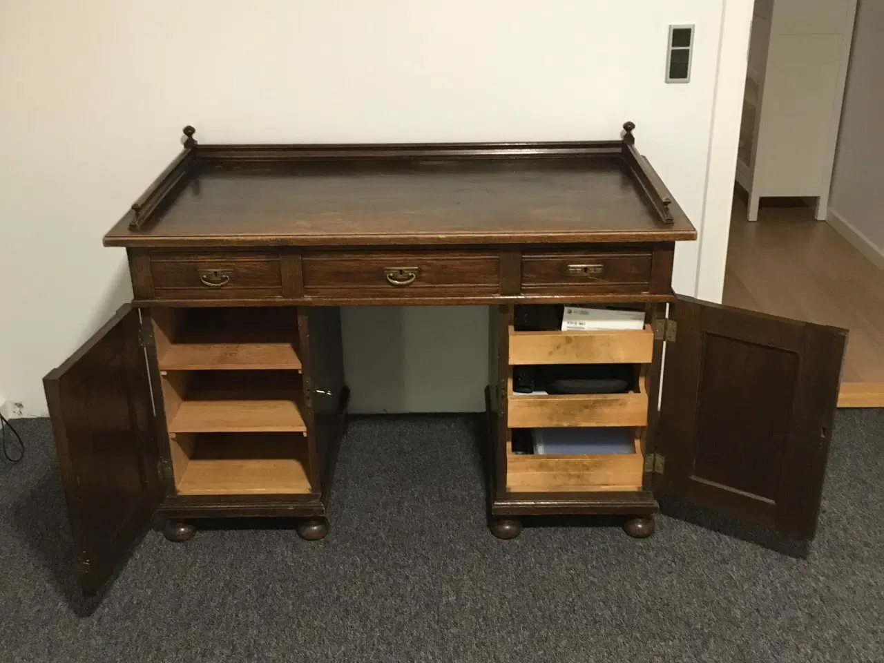 Billede 4 - Antik skrivebord 