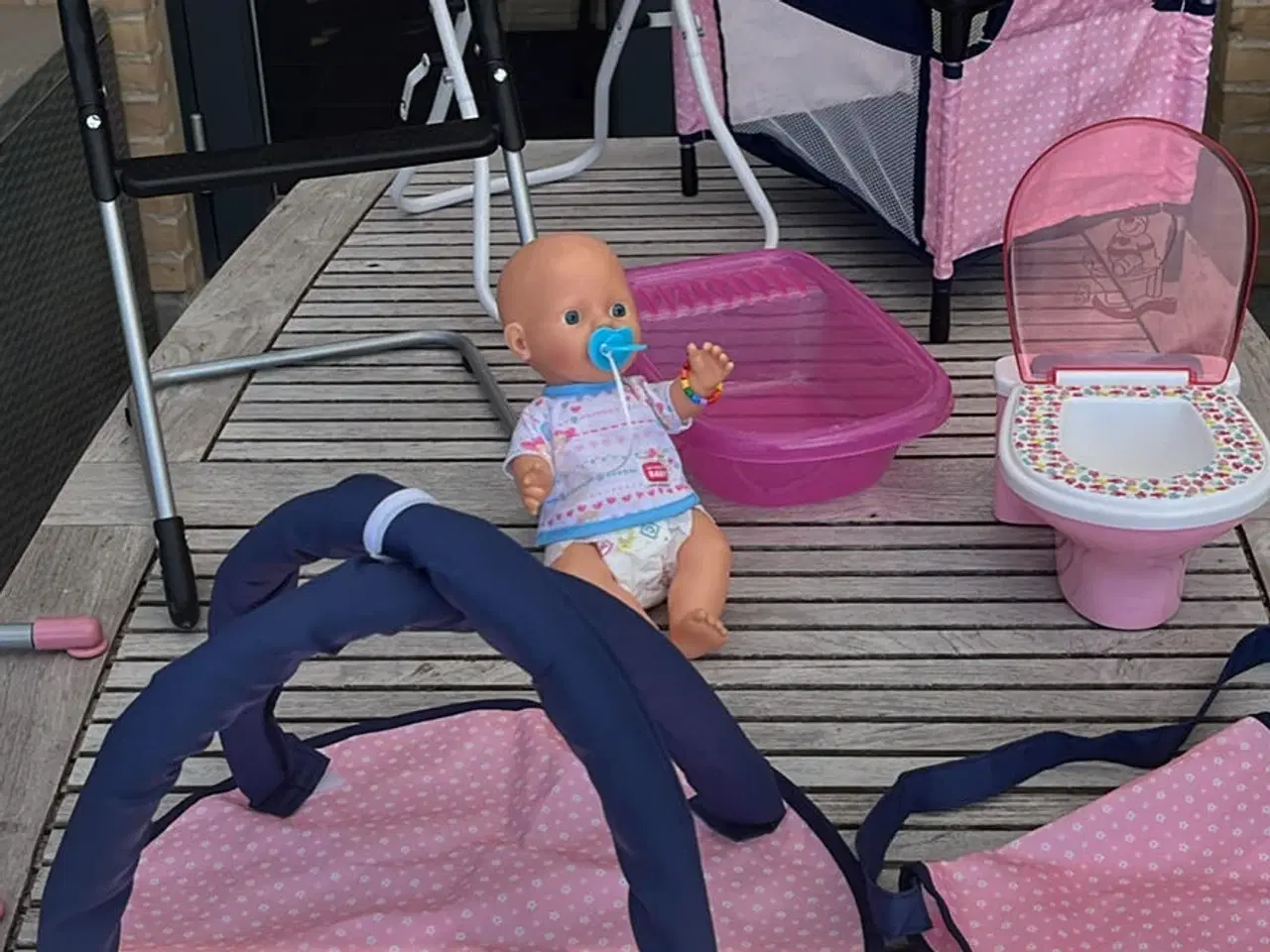 Billede 5 - Dukke med div. tilbehør 